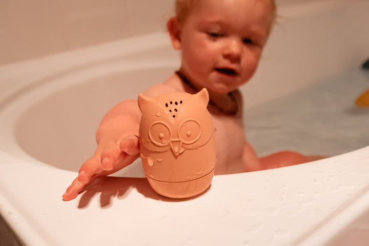 Bath toys for squeaky-clean fun