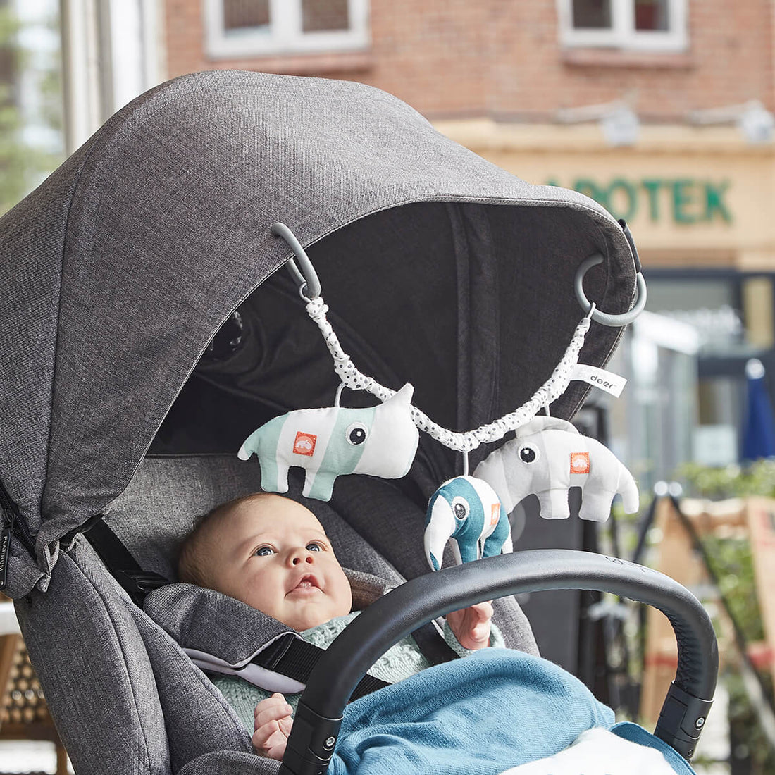 Done by Deer Pram Toy Deer Friends Blue