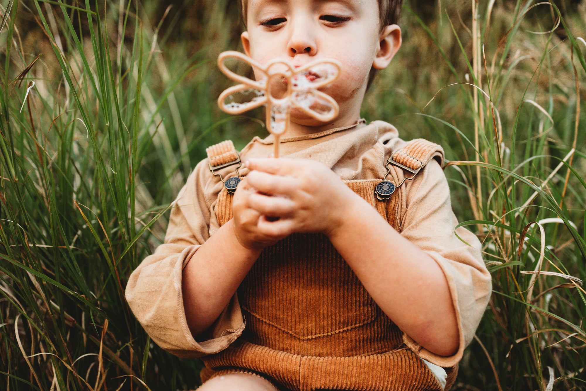 Kinfolk &amp; Co Dragonfly Eco Bubble Wand