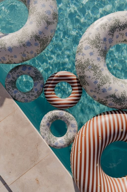 Garbo&amp;Friends Plumbago Swim Ring Large 120cm