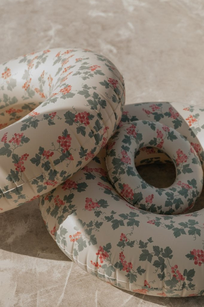 Garbo&amp;Friends Grapes Pink Swim Ring Large 120cm