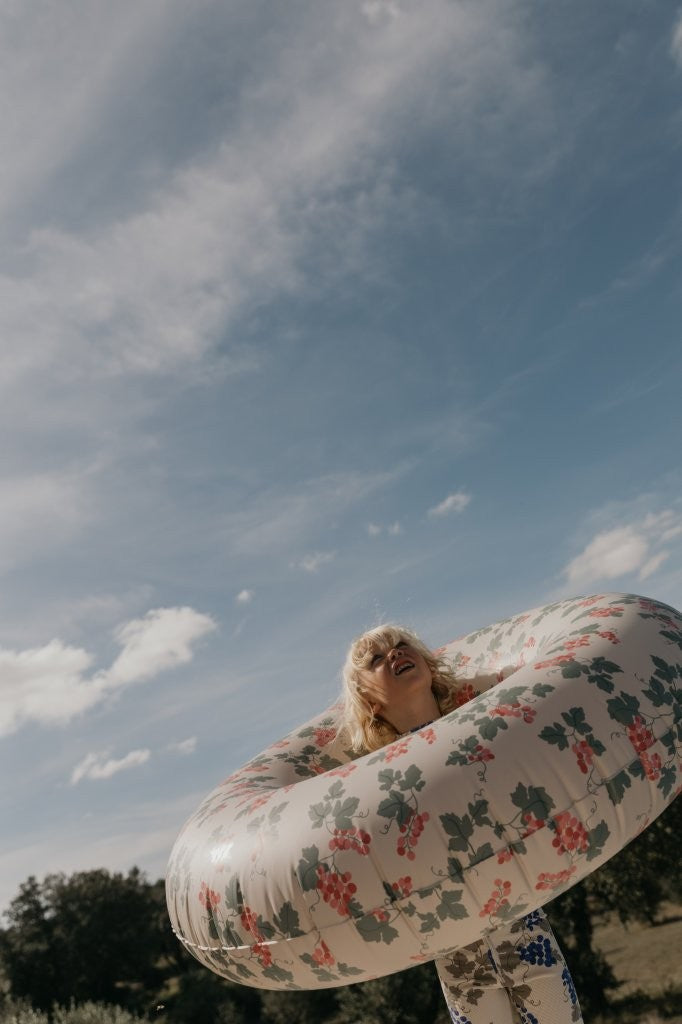 Garbo&amp;Friends Grapes Pink Swim Ring Large 120cm