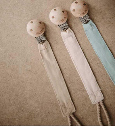 Mushie Fabric Pacifier Clip Natural