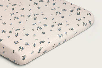 Garbo&Friends Blueberry Muslin Fitted Sheet Cot