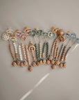 Mushie Halo Pacifier Clip Dried Thyme